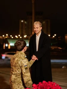 MELOVIN підтвердив заручини з військовим медиком ЗСУ
