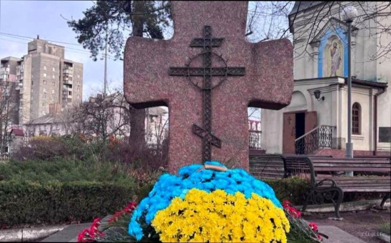 Київ віддав шану учасникам ліквідації аварії на ЧАЕС
