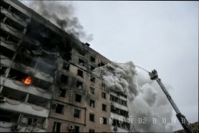 У Запоріжжі КАБ пройшов наскрізь багатоповерхівку: що відомо про наслідки