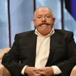 Обшуки у Піскуна у Франції: золото, валюта та годинники