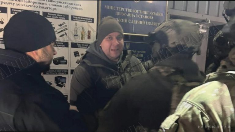 За ексочільника Харківської СБУ Дудіна внесли заставу, але він повернувся в СІЗО