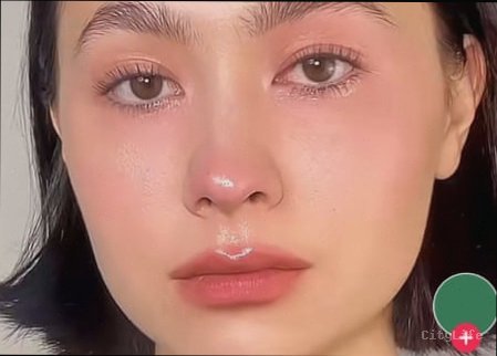 Sad blush makeup — нова TikTok-естетика макіяжу