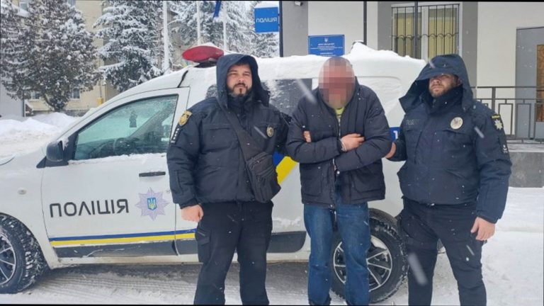 На Львівщині чоловік намагався зґвалтувати школярку — його затримали