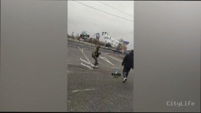 На Київщині працівник ТЦК дістав зброю