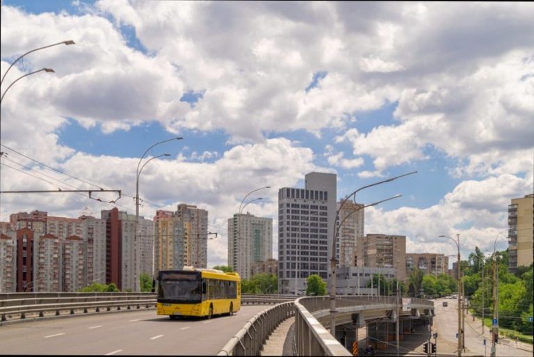 Автобус 18 Київ: маршрут, зупинки та розклад руху