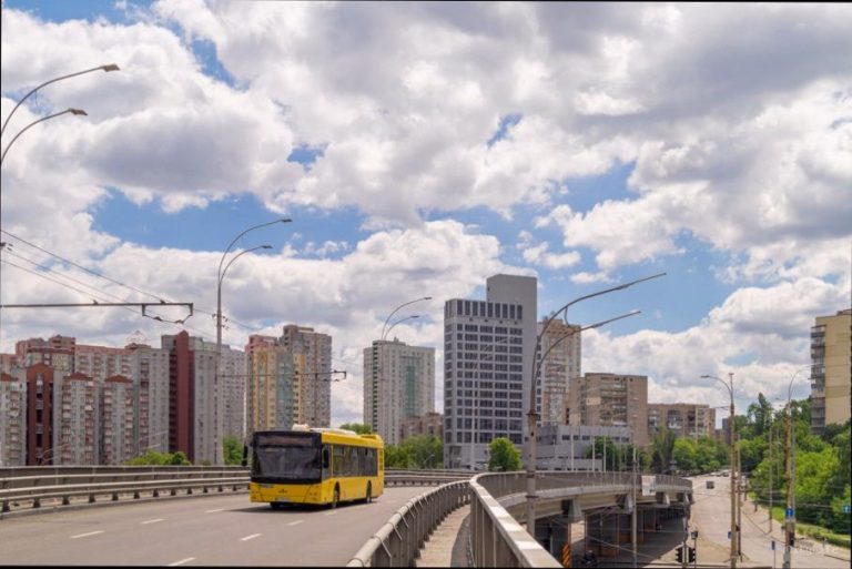 Автобус №33 Київ: маршрут, зупинки, розклад 2026